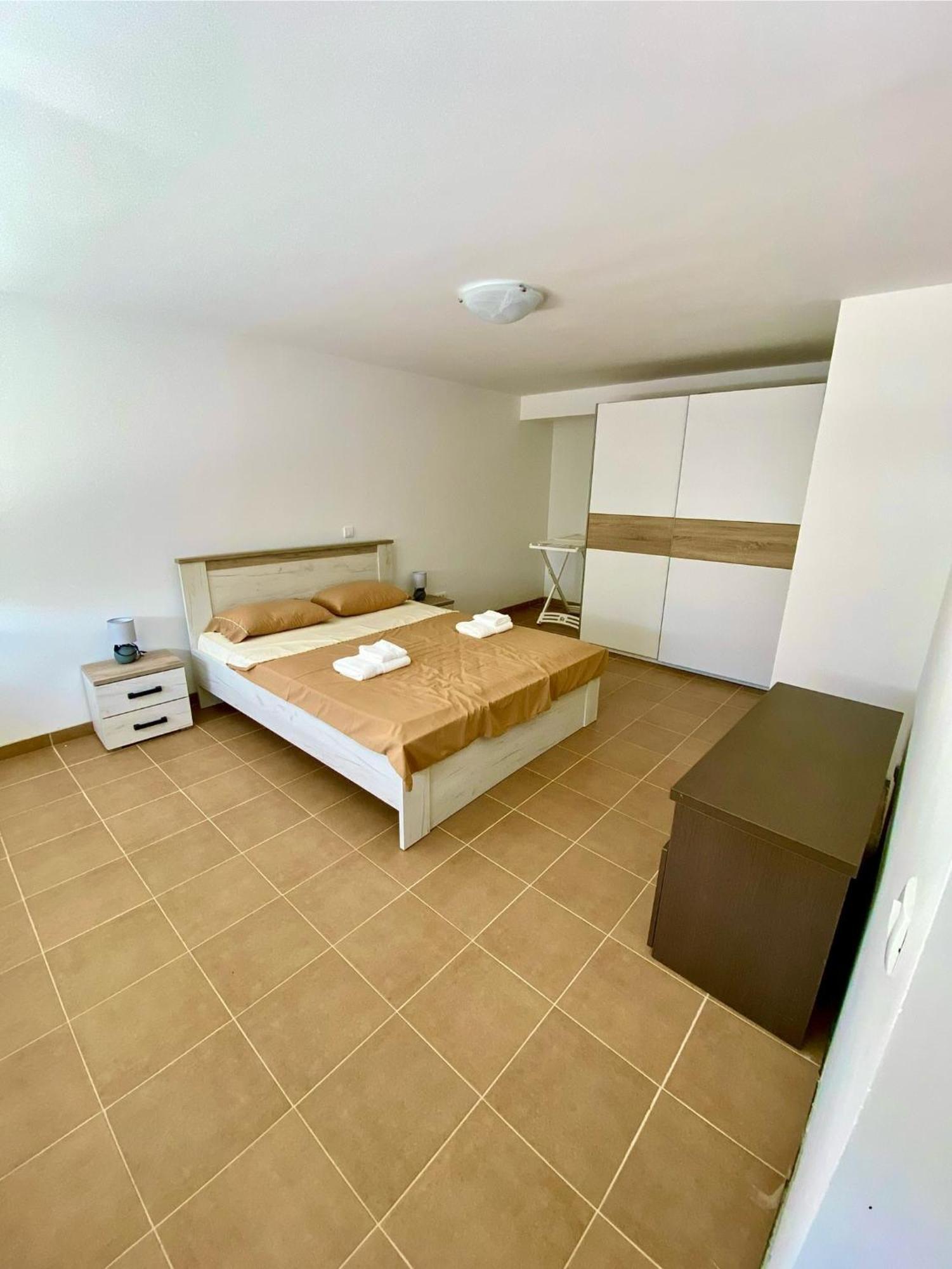 Upart House Appartement Petrovac Buitenkant foto